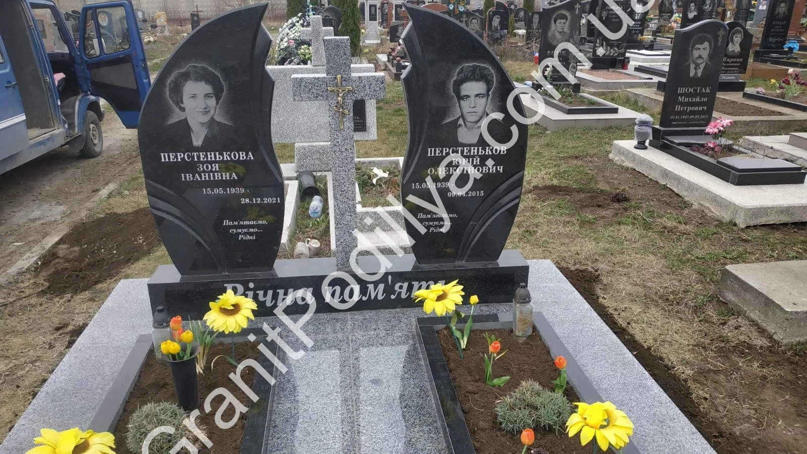 Подвійний пам'ятник з граніту - Кам'янець-Подільський | GranitPodillya